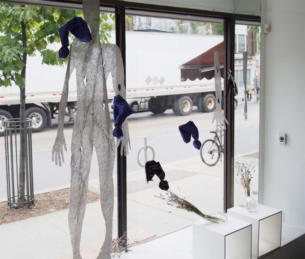 Stacey Ho window installation 02