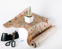 Derya Akay: Gift Wrap